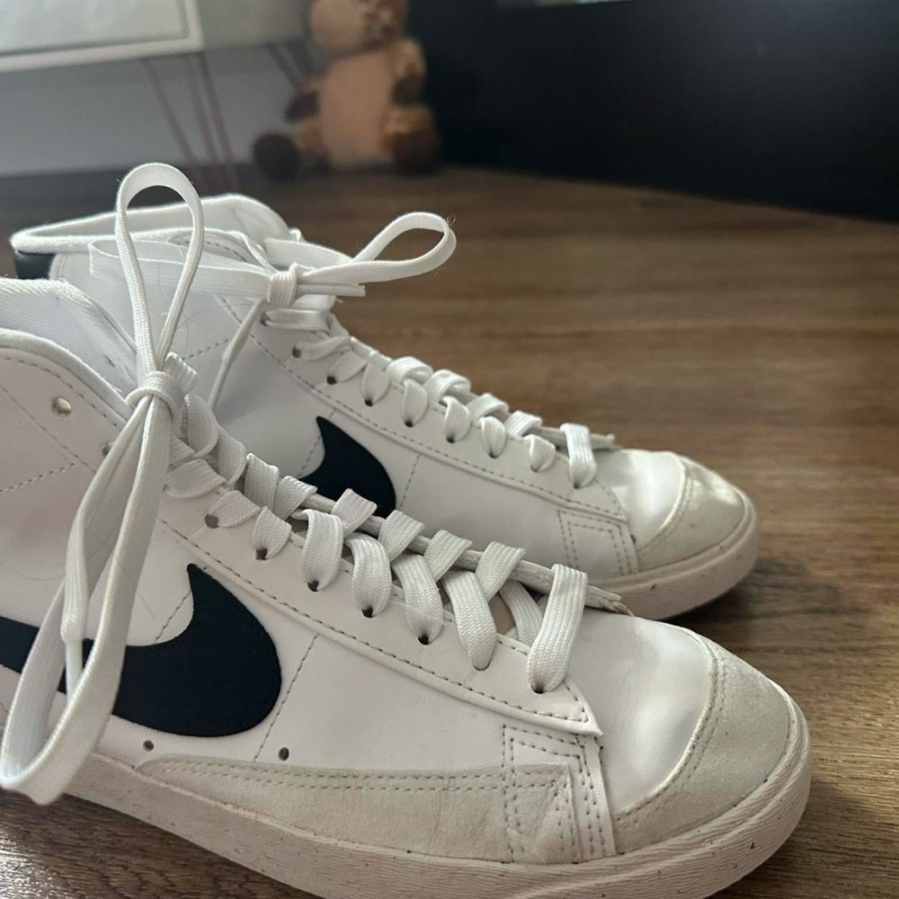 Nike Blazers Mid 77